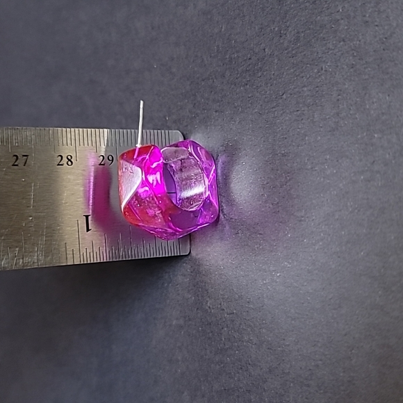 Ombre Cuff Hoop Earrings - Picture 4 of 7